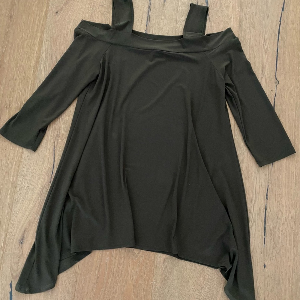 Clara Sun Woo Black Off-Shoulder Top